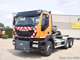 Iveco TRAKKER 360