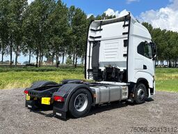 Iveco S-Way AS440S43T/P AT Tractor Head (8 units)