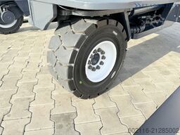 Combilift C5000XL / DIESEL / WIDE FORK POSITIONER