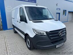 MERCEDES-BENZ Vito 110 KOMPAKT 6G KLIMA TEMPOMAT AHK 3-SITZER