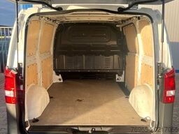 MERCEDES-BENZ Vito 110 KOMPAKT 6G KLIMA TEMPOMAT AHK 3-SITZER