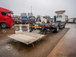 RENAULT D19 320 DXI + DHOLLANDIA