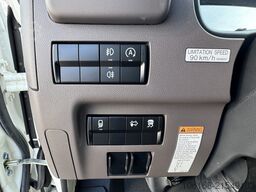 Fuso Canter 9C18 Fahrgestell Neu GSR2