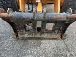 CASE 721E wheel loader w/ snow bucket and gravel bucket