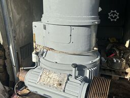 Amandus Kahl C35-780