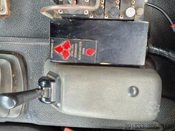 Mercedes-Benz Axor 1833 4X4 / HOOLIFT / SNOW PLOW