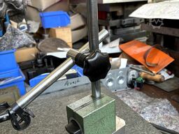 Granite Measuring Plate with Dial Gauge