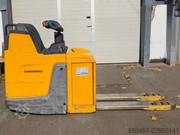 Jungheinrich ERE 225 2021y/ 1836mh