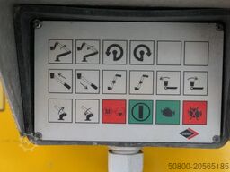 Nissan 32.12 4x2, 11m Arbeitshöhe, Klima,3. Sitz