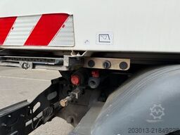 MERCEDES-BENZ ATEGO 1323 Kehrmaschine Bucher Cityfant 6000