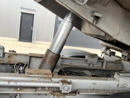 Volvo FM 10 - 320 (POMPE MANUELLE / MANUAL PUMP / MAN...