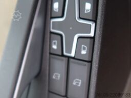 Volvo FM 380 6x2 Geisoleerde bakwagen +Klep 2.000 kg ...