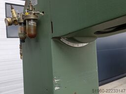 SCM R9