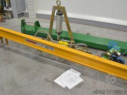 Elephant GRU A BANDIERA