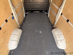 VW Crafter 30
