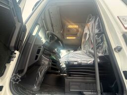 RENAULT K480 8X4 EuromixMTP EM 10 L