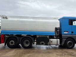 MAN TGA 26.360 (POMPE MANUELLE / 17000L / MANUAL PU...