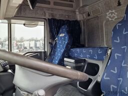 Iveco Stralis 360 - 4x2 - Box with sidedoors - Loadli...