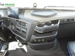 VOLVO FH 460 Globetrotter XL i-Save