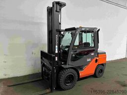 Toyota 52-8FDJF35 - TRIPLEX - NEUWERTIG !!!