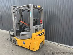 Jungheinrich EFG215