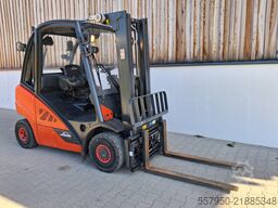 Linde H 25 Diesel Triplex Zinkenverstellgerät