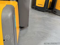 JUNGHEINRICH EKS 210 - Wire Guidance !! PSA !! DOUBLE steering !! Triplex FFL