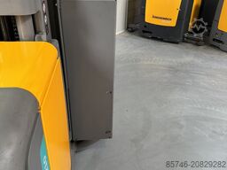 JUNGHEINRICH EKS 210 - Wire Guidance !! PSA !! DOUBLE steering !! Triplex FFL