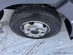 Mercedes-Benz Atego 1021 4x2 Kühlkoffer+HB / Swiss-Vehicle