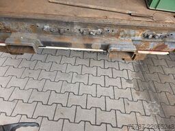 SCHWARZMÜLLER Jumbo mit Bordwänden und Schwanenhals