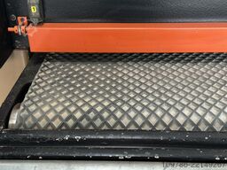 SCM Sandya 900R