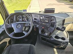 MERCEDES-BENZ ACTROS 1843