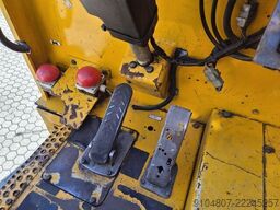 Paus Z70H, pushback Tractor 4x4, Year 2009.
