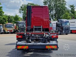Volvo FH 13.460 Globetrotter XL 6x2 - BDF - Loadlift ...