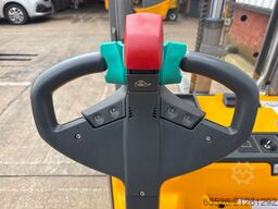 Jungheinrich EJC 216 / nur 63 Std.