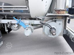  Gülle 32 cbm, Ladearm, Beschleuniger