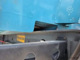 WIELTON ca 49 cbm Getreidekipper Unfall mit Kornschieber