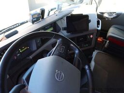 Volvo FH 420 Holland Truck
