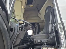 Iveco 260S48