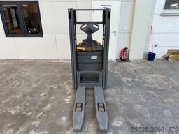 Jungheinrich ERC 214 / 962 Std. / Waage