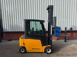 Jungheinrich EFG 320 / 3289 Std.