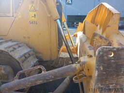 Komatsu D155A-6R (4 pcs available in Abu Dhabi)