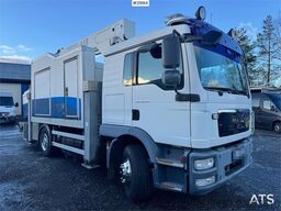 MAN TGM 15.250 Lift truck w/ 18 m Working height. 132,