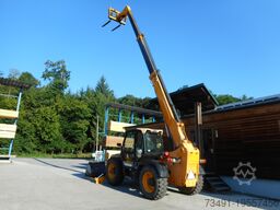 JCB 533-105