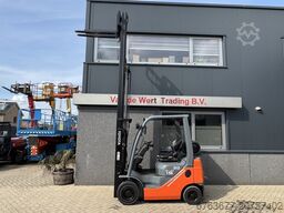 TOYOTA 02-8FGF18 Triplo 430 Freelift/Sideshift/4e Functie 2013 Lpg