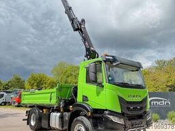 IVECO AD200X40 4x2 Kipper KRAN 12m Funk Greifer AHK