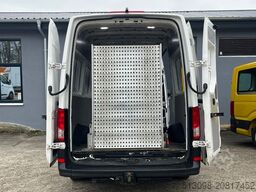 VOLKSWAGEN CRAFTER 2,0 TDI 4 MOTION KAMERA KLIMA AHK RAMPE