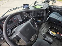 VOLVO FH 480 Kühler mit Kühlanhänger, LBW+Türen