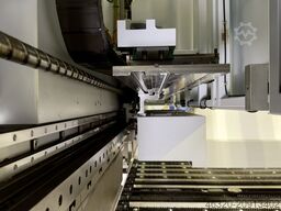 TRUMPF TruBend Center 7030