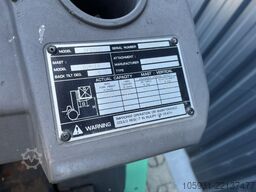 Mitsubishi FG25NT